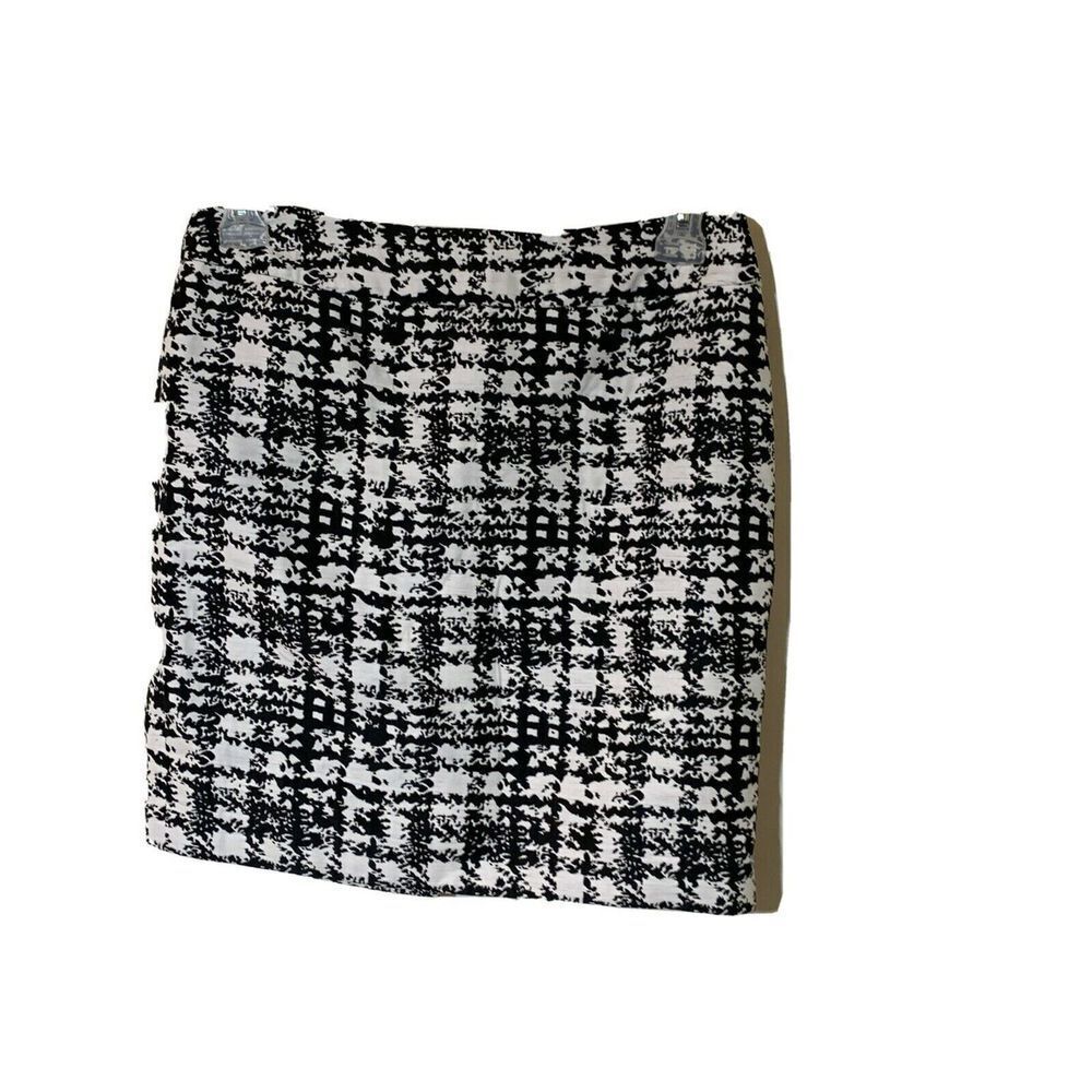 Ann Taylor Loft Size 6 Black White Plaid A-Line Skirt